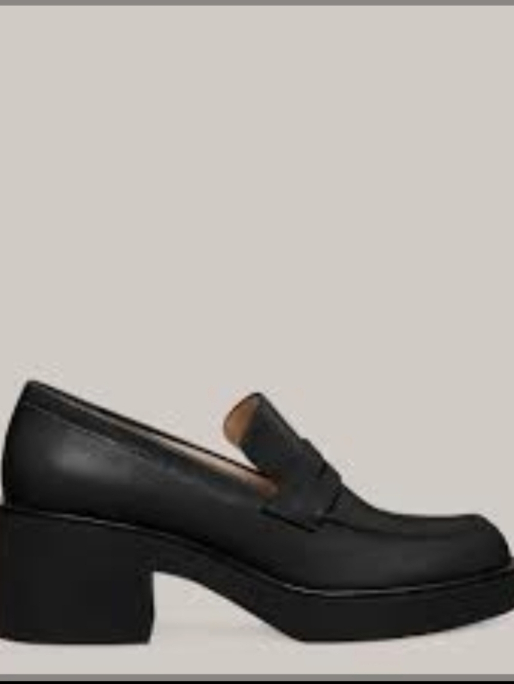 Stuart Weitzman Sussex Loafers. Size 7B